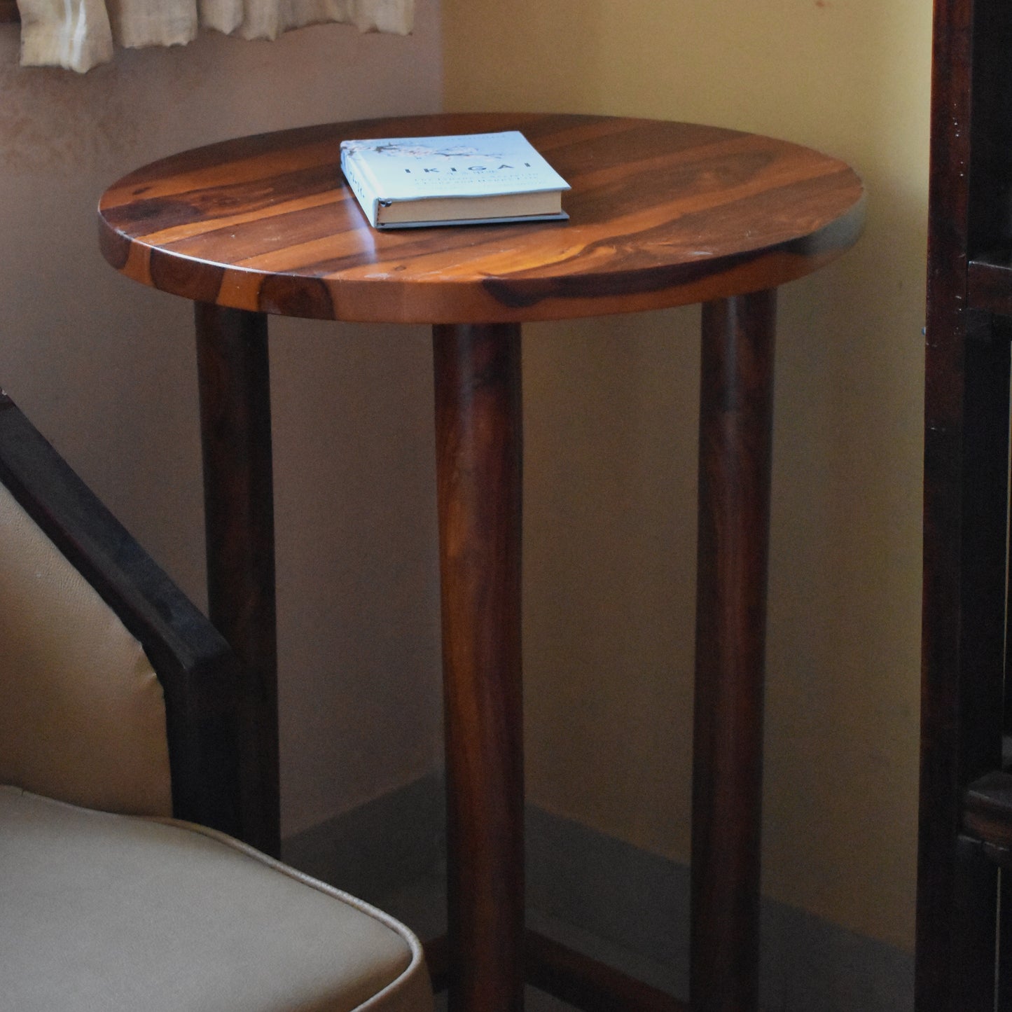 Elegant Wooden Long-Legged Side Table/Stool – A Timeless Blend of Functionality & Style