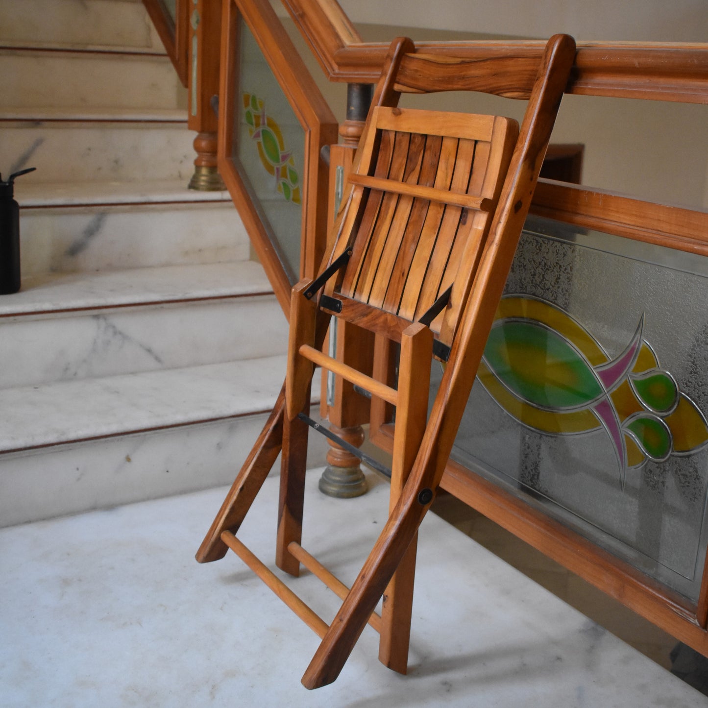 Natural Finish Foldable Chair